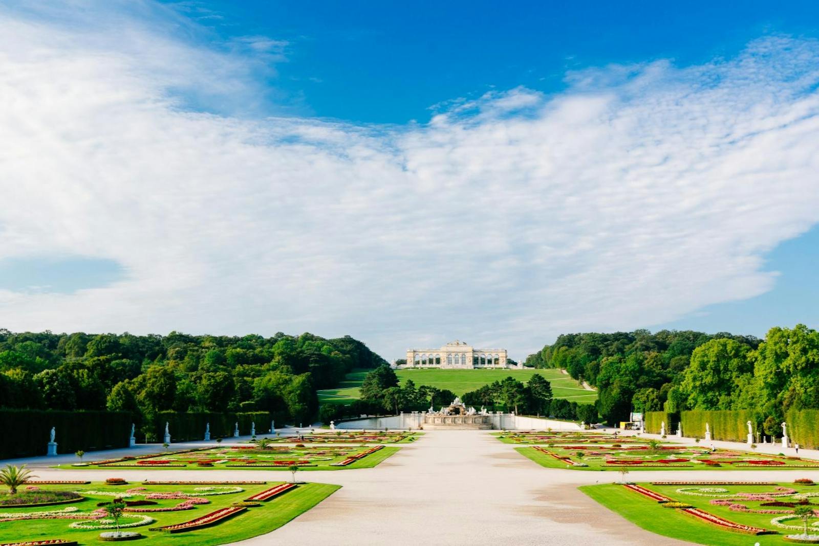 Panoramatický pohled na Zoo Schönbrunn
